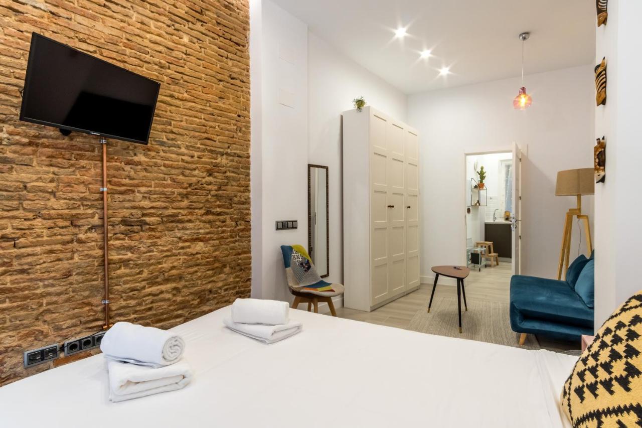 2 Habitaciones 2 Banos- Moderno Y Acogedor - Imperial Madrid Exterior photo